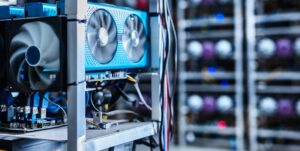 Sala de ordenadores en rack. Servidores profesionales.